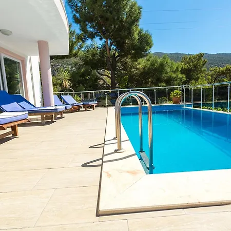 Hill Kalkan